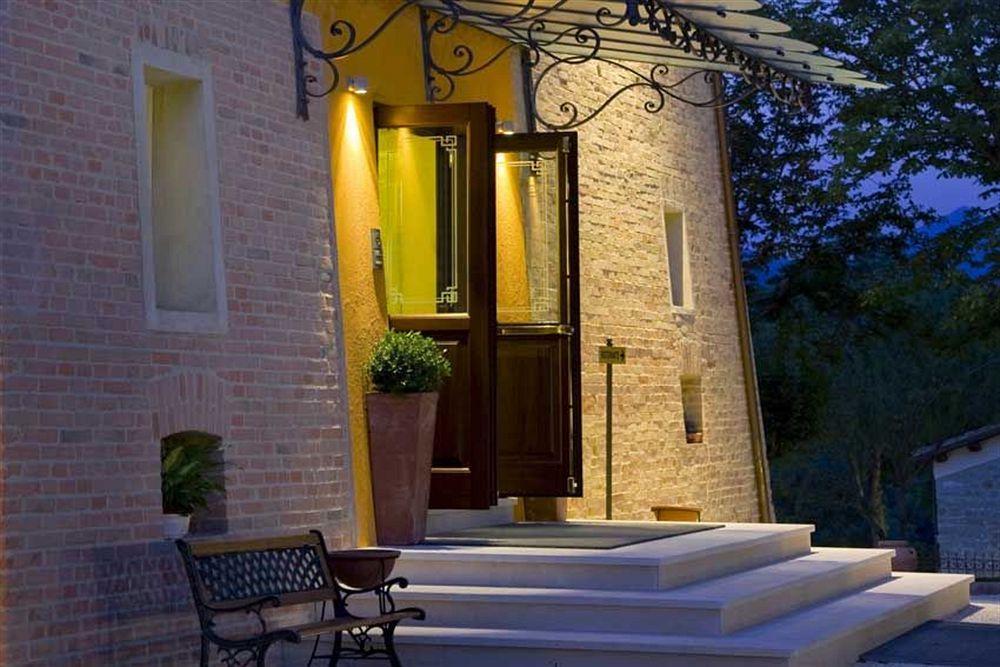 Relais Villa Fornari Camerino Exteriör bild