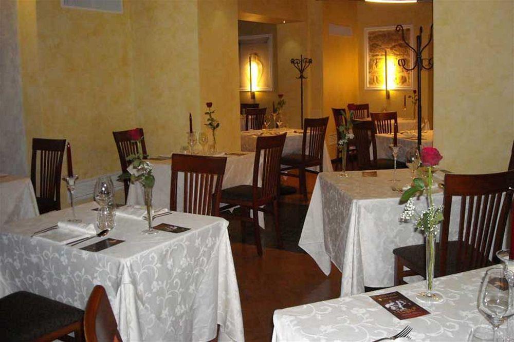Relais Villa Fornari Camerino Exteriör bild