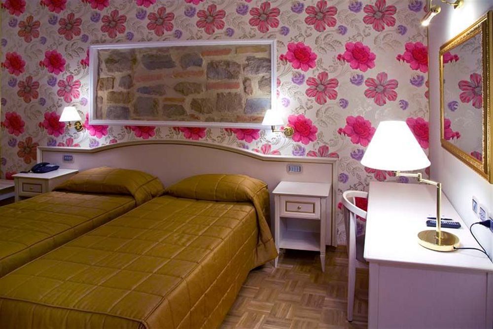 Relais Villa Fornari Camerino Exteriör bild
